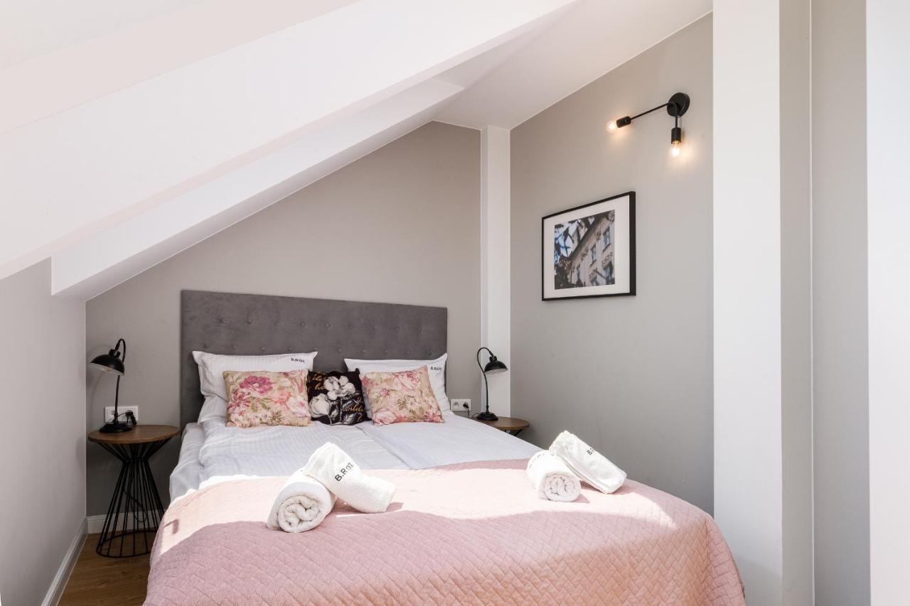 Saint Florian'S Suites - Old Town Luxury Apartments - By Upstairs Красков Екстериор снимка