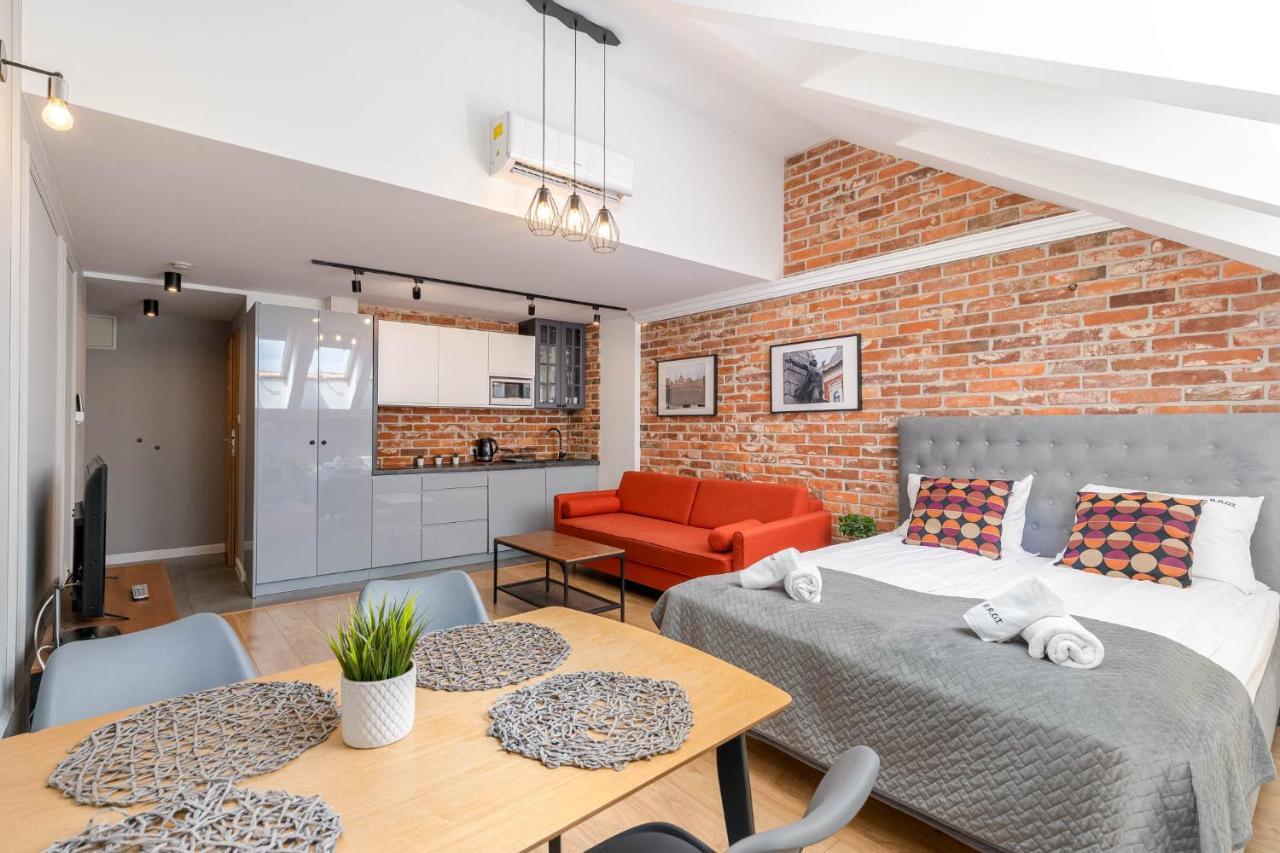Saint Florian'S Suites - Old Town Luxury Apartments - By Upstairs Красков Екстериор снимка
